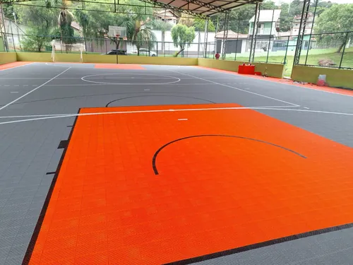 Quadra poliesportiva coberta na Quadra de Esportes Agenor, Extrema, MG