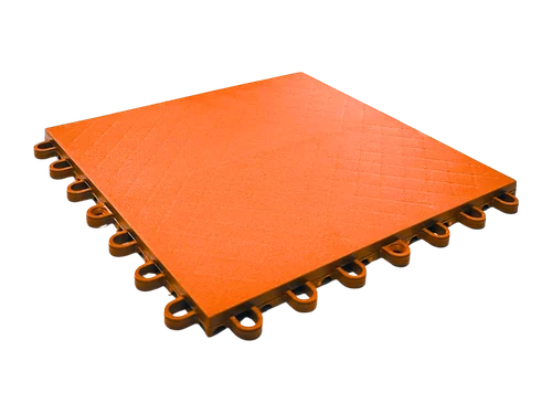 Placa de piso modular Pinova laranja, com a face superior fechada e texturizada